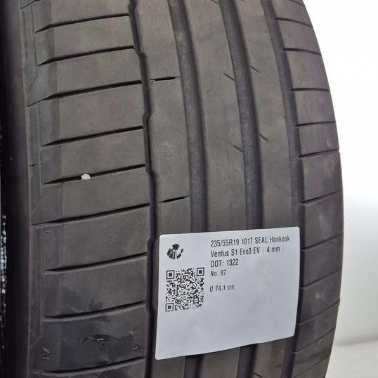 Käytetty: 235/55R19 101T SEAL Hankook Ventus S1 Evo3 EV