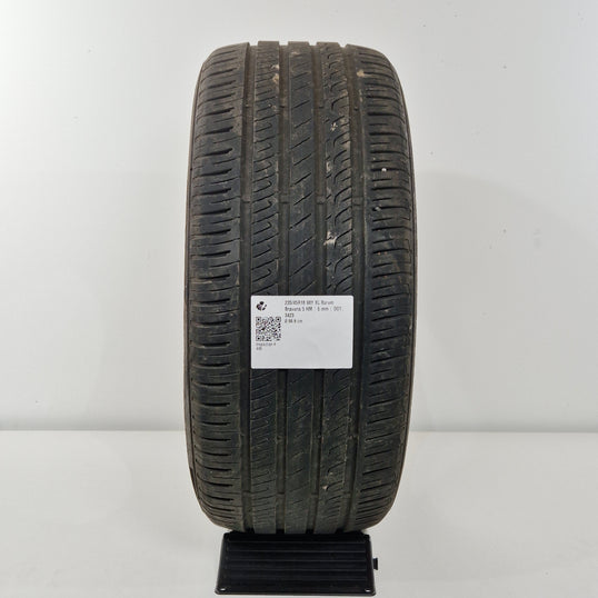 Käytetty: 235/45R18 98Y XL Barum Bravuris 5 HM