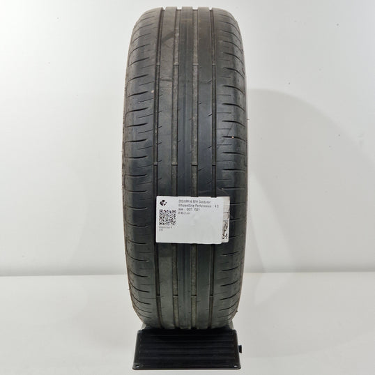 Käytetty: 205/60R16 92H Goodyear EfficientGrip Performance
