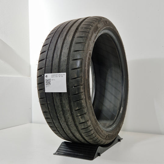 Käytetty: 225/40R18 92Y XL Michelin Pilot Sport 4