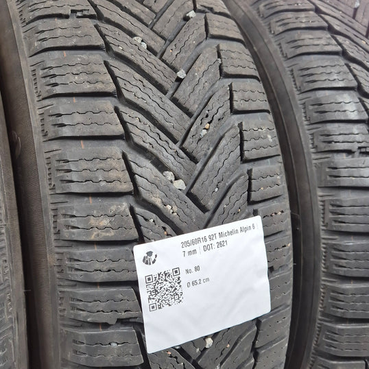 Käytetty: 205/60R16 92T Michelin Alpin 6