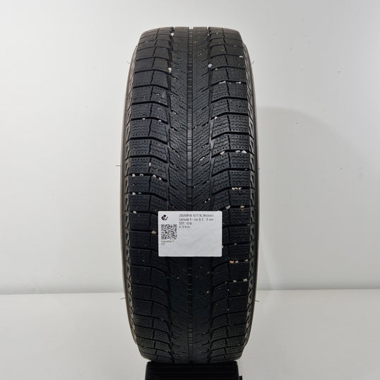 Käytetty: 235/60R18 107T XL Michelin Latitude X-Ice Xi 2