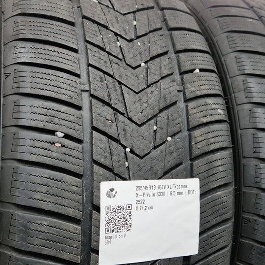 Käytetty: 255/45R19 104V XL Tracmax X-Privilo S330