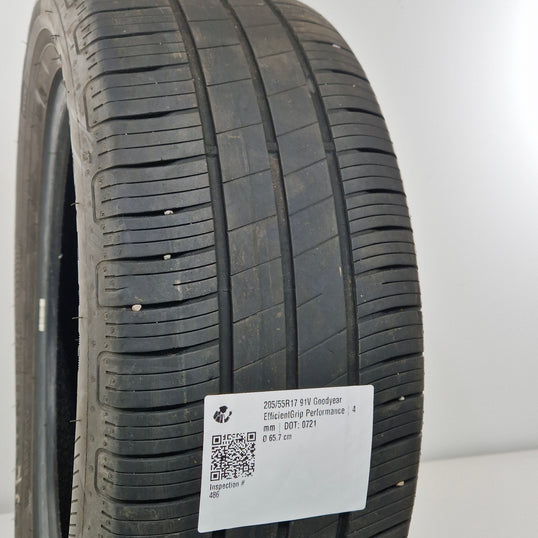 Käytetty: 205/55R17 91V Goodyear EfficientGrip Performance