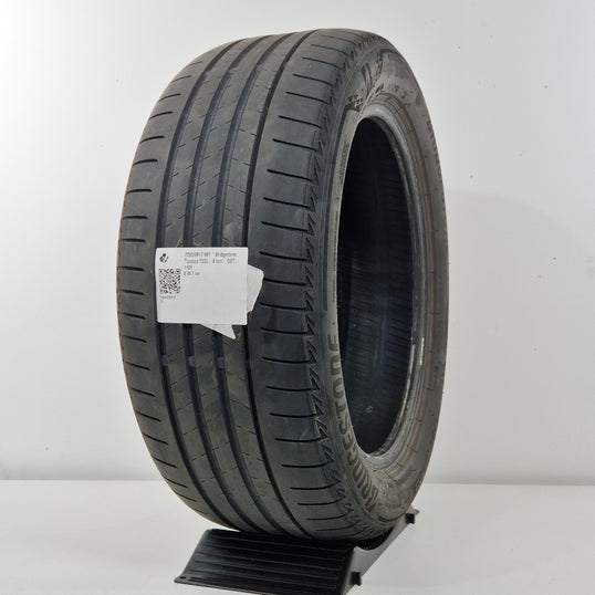 Käytetty: 225/50R17 98Y * Bridgestone Turanza T005