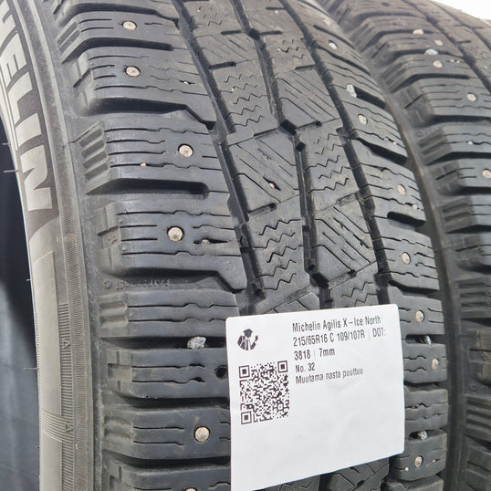 Käytetty: 215/65R16 C 109/107R Michelin Agilis X-Ice North