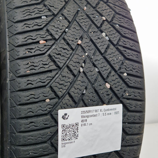 Käytetty: 225/50R17 98T XL Continental Vikingcontact 7