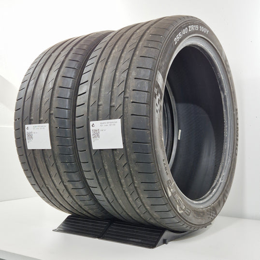 Käytetty: 255/40R19 100Y Kumho Ecsta PS71