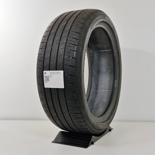 Käytetty: 225/45R19 92W Bridgestone Turanza T005A