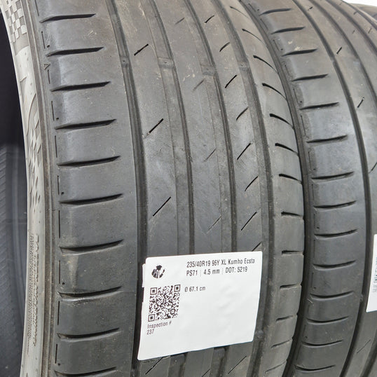 Käytetty: 235/40R19 96Y XL Kumho Ecsta PS71