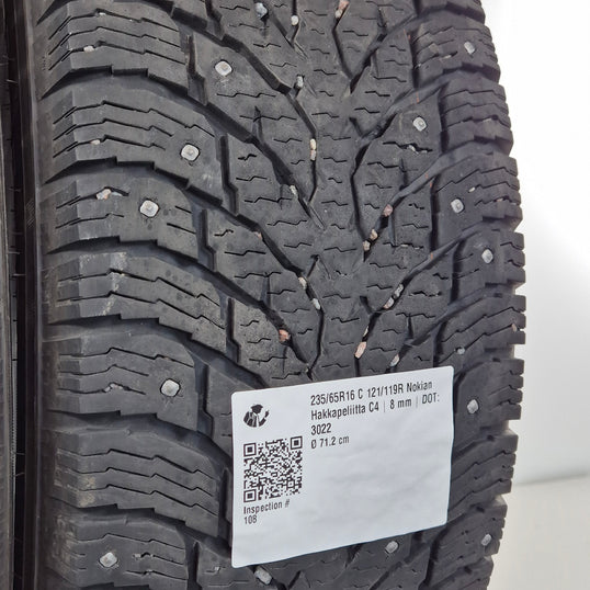 Käytetty: 235/65R16 C 121/119R Nokian Hakkapeliitta C4