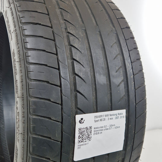 Käytetty: 255/40R17 94W Nankang Noble Sport NS 20