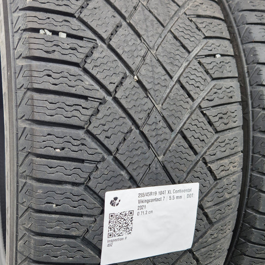 Käytetty: 255/45R19 104T XL Continental Vikingcontact 7