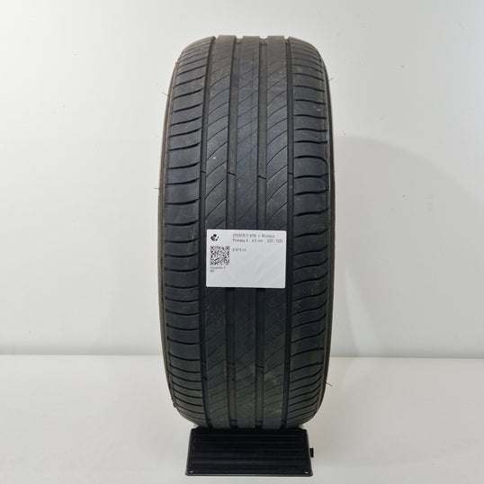 Käytetty: 225/55R17 97W + Michelin Primacy 4