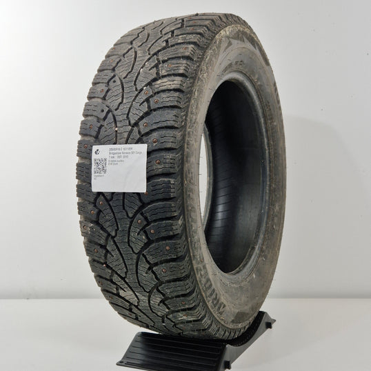 Käytetty: 205/65R16 C 107/105R Bridgestone Noranza 001 Cargo