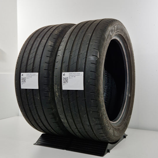 Käytetty: 225/50R17 98V XL Goodyear EfficientGrip Performance 2