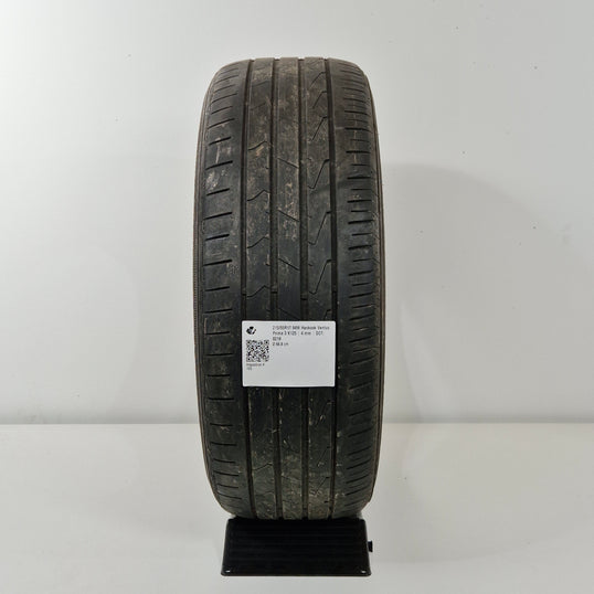 Käytetty: 215/55R17 94W Hankook Ventus Prime 3 K125