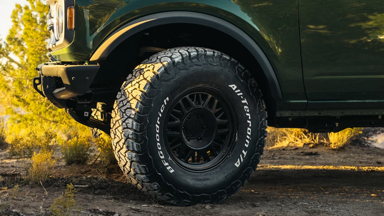 LT255/55R18 109/105S BFGOODRICH All-Terrain T/A KO3 GO