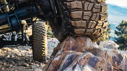 LT265/65R17 120/117QLRE MUDKM3 BFGOODRICH