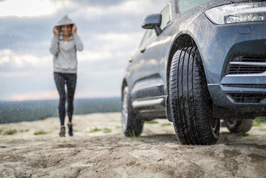 215/60R17 NOKIAN TYRES Hakka Blue 3 SUV 100 H XL