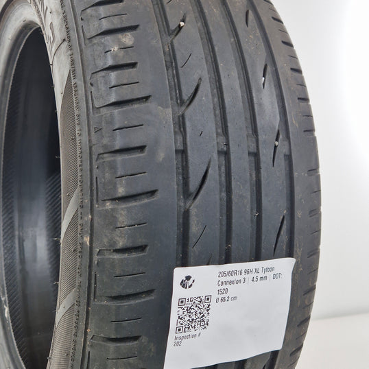 Käytetty: 205/60R16 96H XL Tyfoon Connexion 3