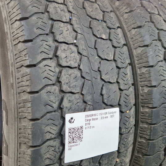 Käytetty: 235/65R16 C 115/113R Goodyear Cargo Vector