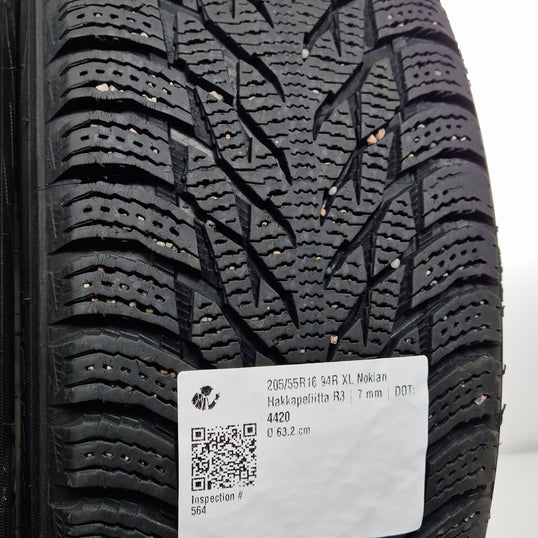 Käytetty: 205/55R16 94R XL Nokian Hakkapeliitta R3