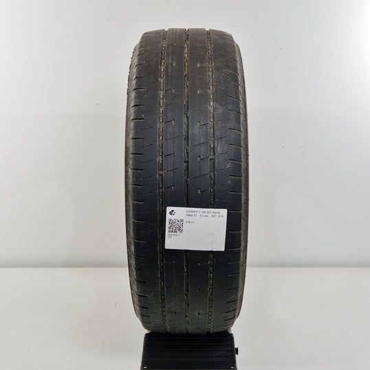 Käytetty: 215/60R17 C 109/107T Nokian Hakka C2