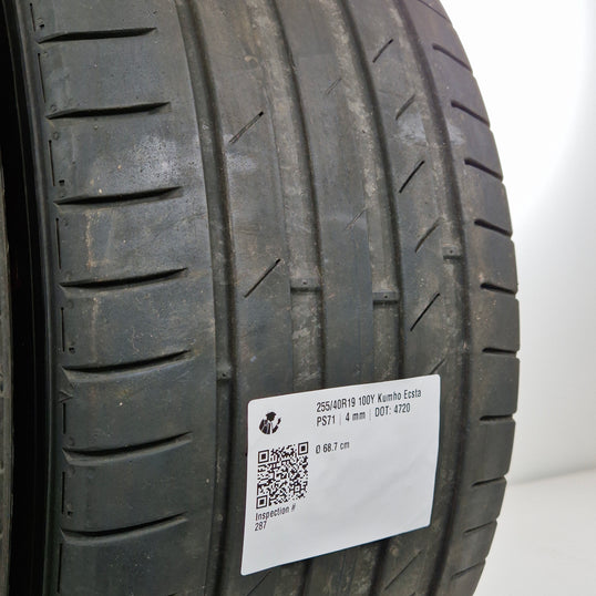 Käytetty: 255/40R19 100Y Kumho Ecsta PS71