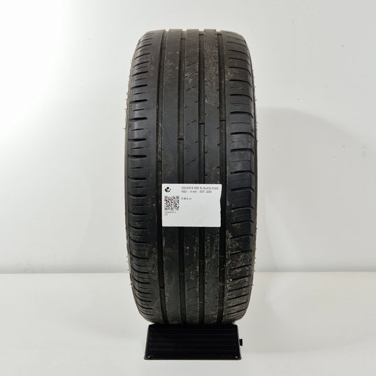 Käytetty: 235/45R18 98W XL Kumho Ecsta HS51