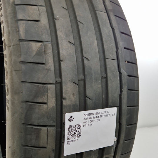 Käytetty: 255/45R19 104W XL SIL T2 Hankook Ventus S1 Evo3 EV