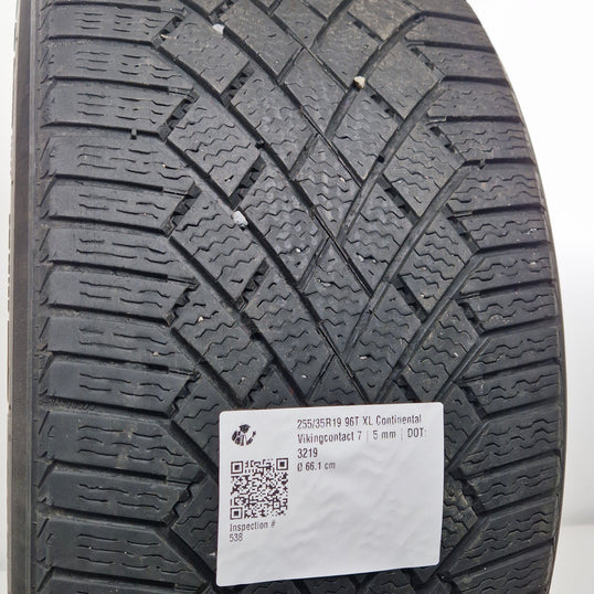 Käytetty: 255/35R19 96T XL Continental Vikingcontact 7