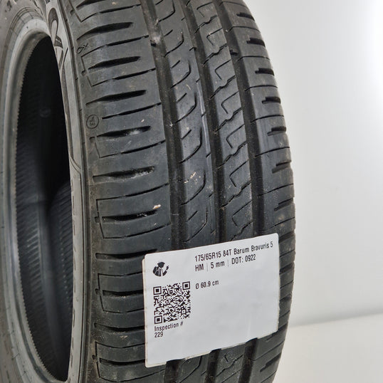 Käytetty: 175/65R15 84T Barum Bravuris 5 HM