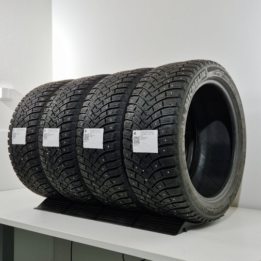 Käytetty: 225/45R17 94T XL Michelin X-Ice North