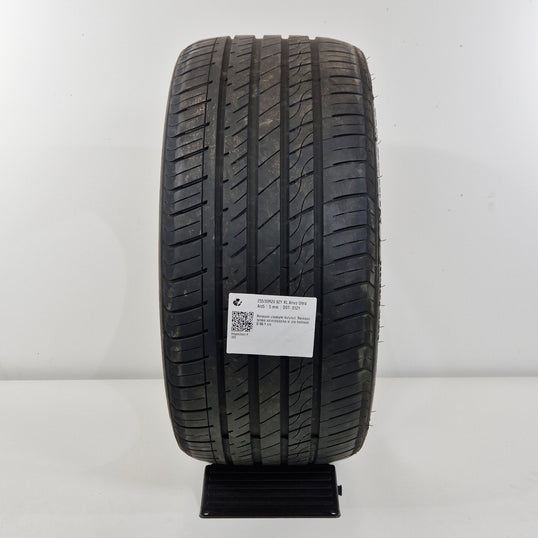 Käytetty: 255/30R20 92Y XL Arivo Ultra Arz5