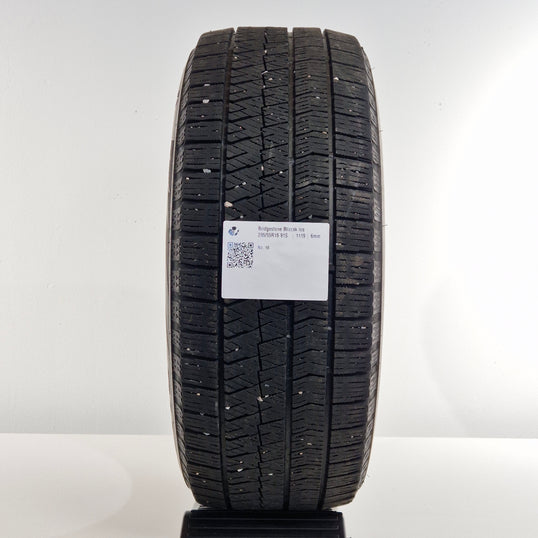 Käytetty: 205/55R16 91S Bridgestone Blizzak Ice