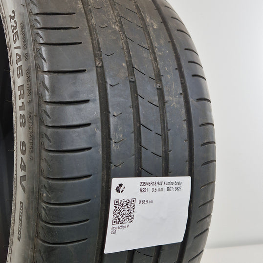 Käytetty: 235/45R18 94V Kumho Ecsta HS51